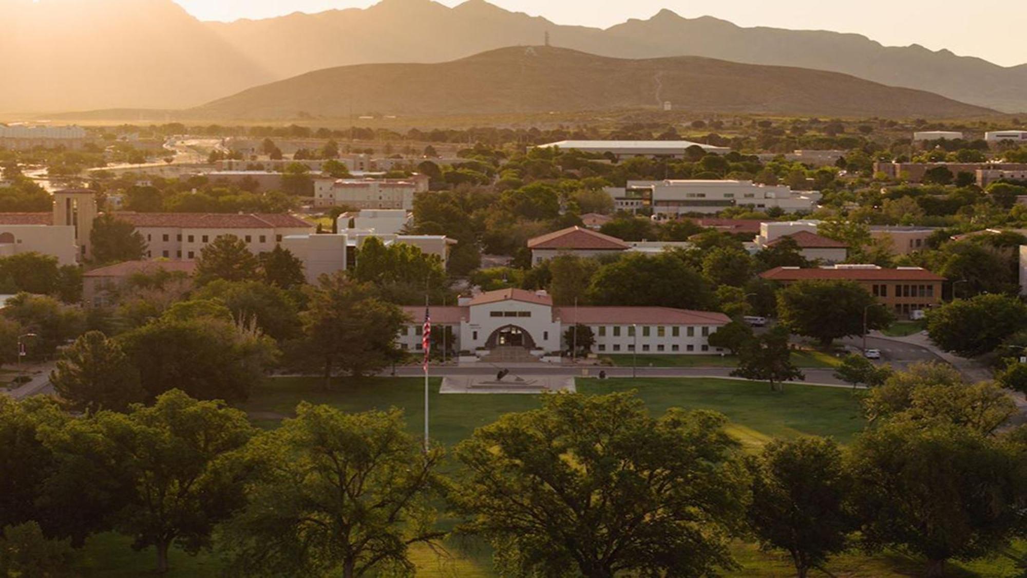 Holiday Inn Express Hotel & Suites Las Cruces By Ihg Bagian luar foto